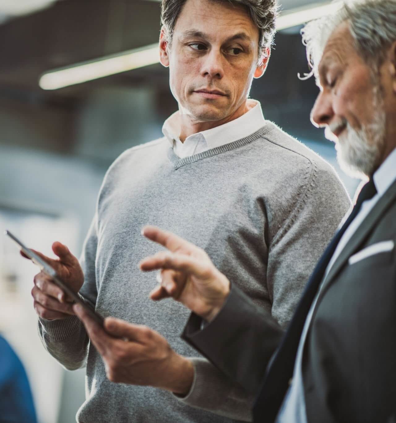 O Novo Ciclo de Decisão B2B: Como as Emoções Estão Redefinindo o Marketing e as Vendas Corporativas