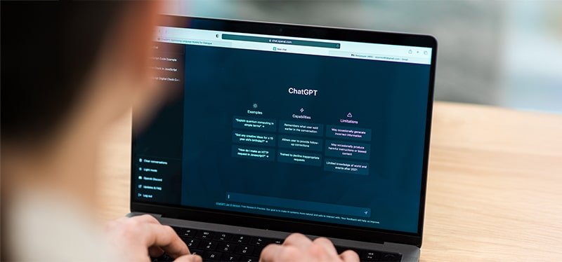 GEO seo marketing em Sam Altman e o Novo Marketing Digital para SaaS: A Estratégia Invisível por Trás do Crescimento Explosivo da OpenAI GEO seo marketing no Hello Mídia